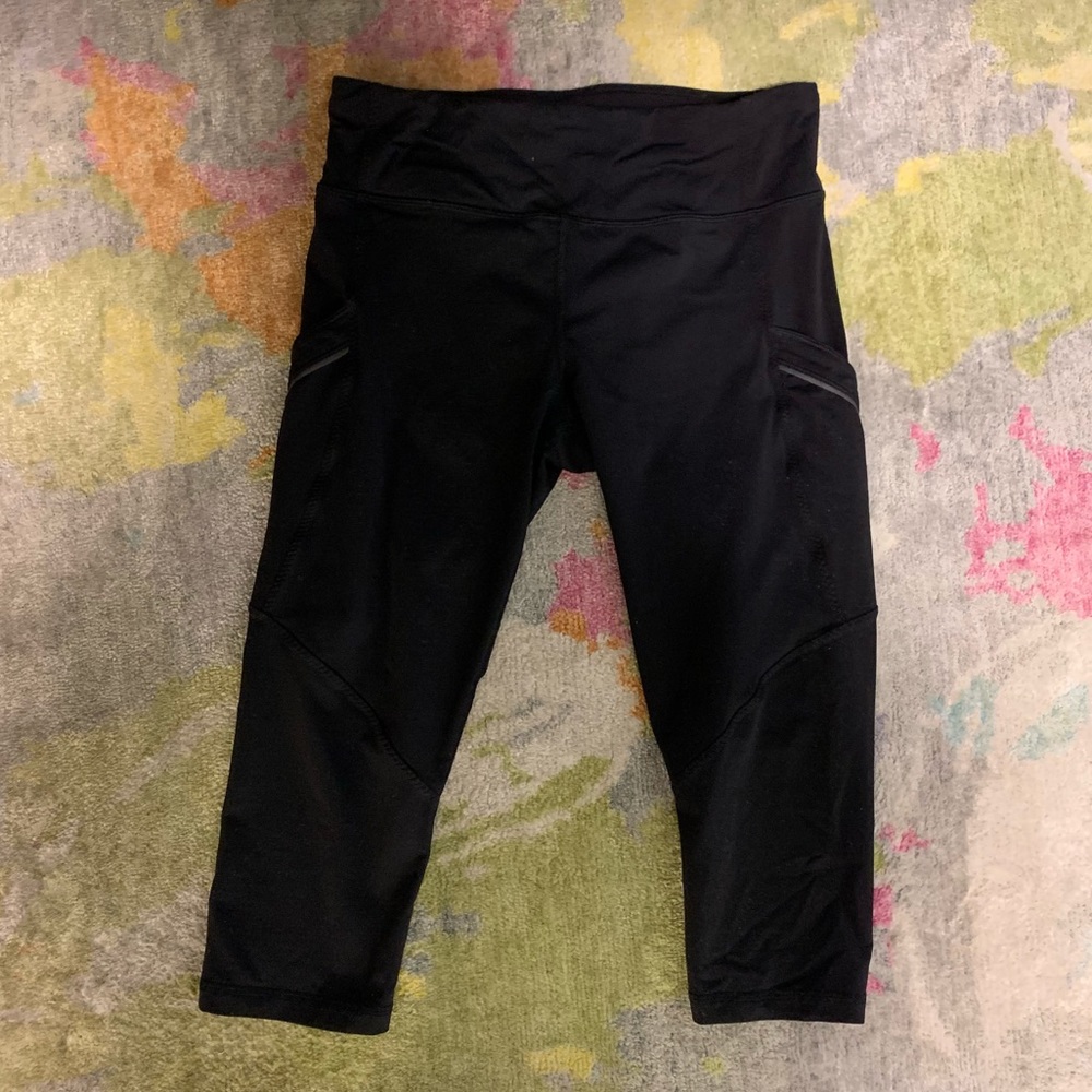 Lulu pants. Black. Size 6.